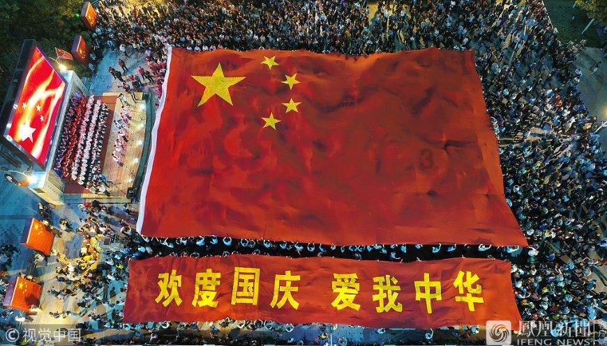 周星驰突然宣布!网友吵起来了